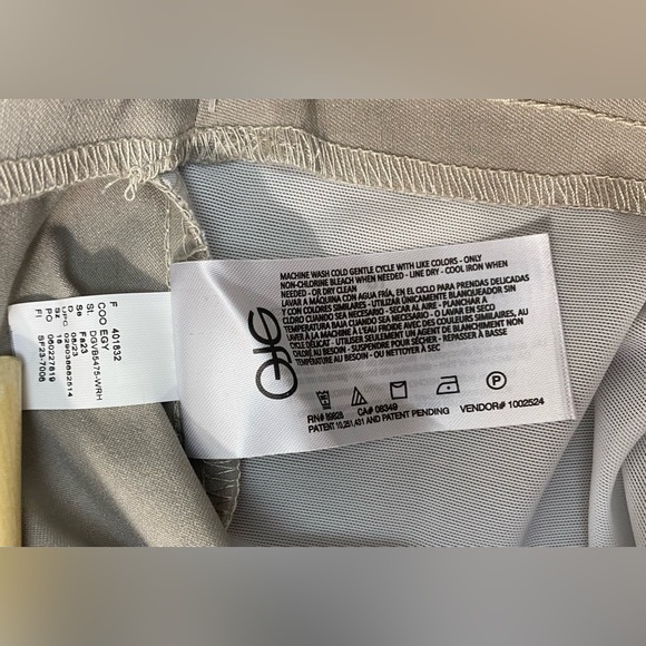 Gloria Vanderbilt Women’s Sz 18 Trouser Pull on Tummy Slimmer Mid Rise Pants - Picture 10 of 16